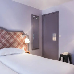 Отель Hôtel Boris V. by Happyculture 4* Стандартный номер с различными типами кроватей фото 2