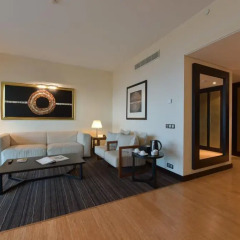 EPIC SANA Luanda Hotel 5* Люкс Премьер с двуспальной кроватью фото 3