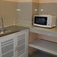 Отель Patamnak Beach Guesthouse 3* Люкс с различными типами кроватей фото 3