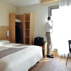 Hotel ibis Madrid Aeropuerto Barajas 2* Стандартный семейный номер с двуспальной кроватью фото 7