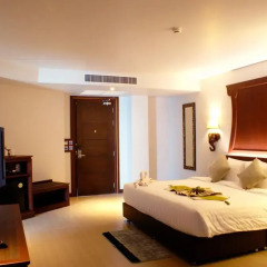 Aiyara Grand Hotel 4* Улучшенный номер с различными типами кроватей фото 2