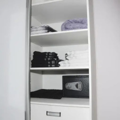 Апартаменты Derelli Deluxe Apartment сейф в номере