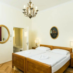 Отель GRABEN 4* Улучшенный номер