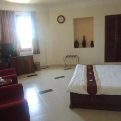 Hung Phong Hotel 2* Улучшенный номер фото 4
