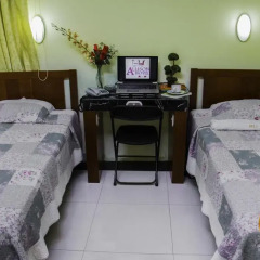 Ari's Hotel III 2* Стандартный номер с 2 отдельными кроватями