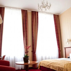 Отель Opera Suites 4* Улучшенный номер с различными типами кроватей фото 6