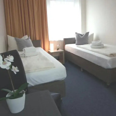 Отель Auto-Parkhotel комната для гостей фото 5