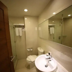 Sunshine Hotel And Residences 3* Номер Делюкс с различными типами кроватей фото 11
