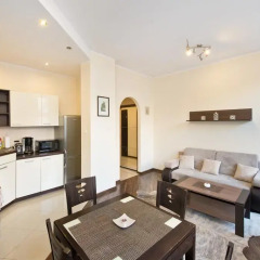 Отель Gdańskie Apartamenty - Apartament Długa z Widokiem Na Ratusz в номере