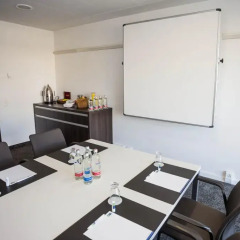 Отель Holiday Inn Express Zurich Airport Швейцария, Рюмланг - 1 отзыв об отеле, цены и фото номеров - забронировать отель Holiday Inn Express Zurich Airport онлайн в номере фото 2
