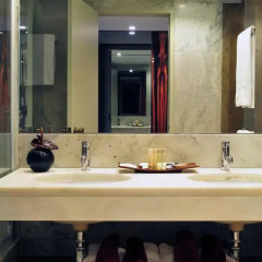 Altis Grand Hotel 5* Улучшенный номер с различными типами кроватей фото 5
