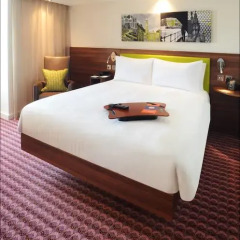 Отель Hampton by Hilton Luton Airport 3* Стандартный номер с различными типами кроватей фото 4