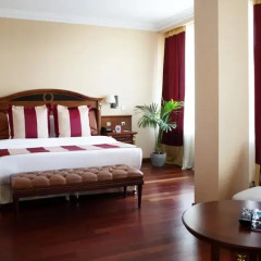 Гостиница Crowne Plaza Minsk 5* Улучшенный номер двуспальная кровать фото 7