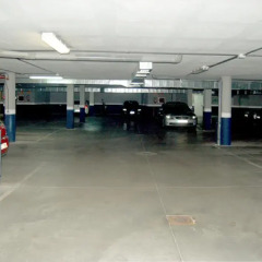 Отель Apartamentos Cinco Rosas парковка