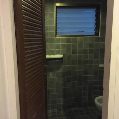 Отель Nawaporn Place Guesthouse Пхукет ванная