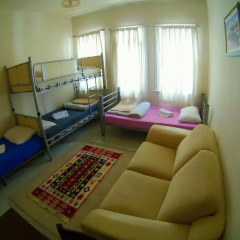 Levanten Hostel Кровать в общем номере двухъярусные кровати