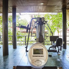 Отель Natural Wing Health Spa & Resort фитнесс-зал