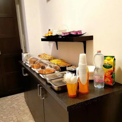Отель Guest House Pirelli 3* Стандартный номер с двуспальной кроватью (общая ванная комната)