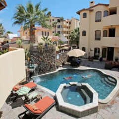 Отель Rosarito Luxury Penthouse Bobby's by the Sea бассейн