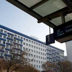 Отель Generator Berlin Prenzlauer Berg Кровать в общем номере с двухъярусной кроватью фото 17