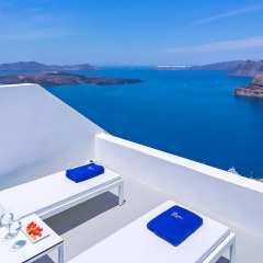 Отель Alti Santorini Suites Люкс с двуспальной кроватью фото 10