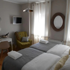 Отель Flores Guest House 4* Стандартный номер с двуспальной кроватью