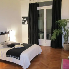 Отель Prestigious Appartement Trocadero комната для гостей фото 2