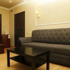 Мини-Отель У Заполярья 3* Семейный люкс разные типы кроватей фото 2