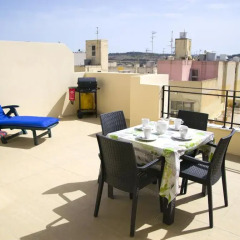 Отель Tulip Court Penthouse питание