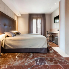 Hotel Gotico сейф в номере