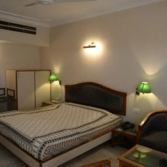 LMB Hotel 3* Представительский номер с различными типами кроватей фото 4