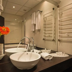 Отель Interhotel Велико Тырново ванная
