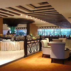 Отель Zenith Sukhumvit Бангкок гостиничный бар