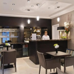 Отель The Park Grand London Paddington гостиничный бар