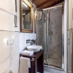 Отель Home Boutique Santa Maria Novella 3* Представительский номер с различными типами кроватей фото 16
