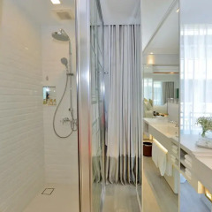 Отель Riva Arun Bangkok 4* Улучшенный номер с различными типами кроватей фото 5