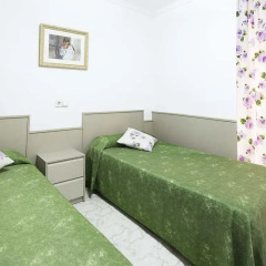 Отель Hostal Ramos Стандартный номер фото 18