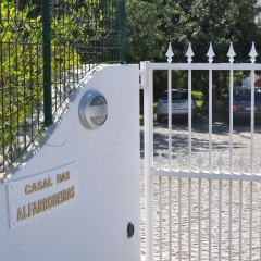 Отель Casal Das Alfarrobeiras Португалия, Виламура - отзывы, цены и фото номеров - забронировать отель Casal Das Alfarrobeiras онлайн интерьер отеля