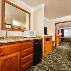 Отель Comfort Inn & Suites Durango 2* Люкс с различными типами кроватей фото 4