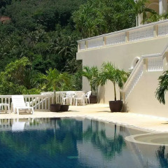 Отель Eden Resort бассейн