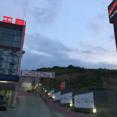 Aurelis Hotel парковка