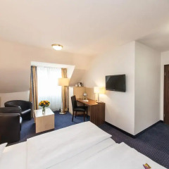 Отель Novum Hotel Mariella Airport Германия, Кёльн - 1 отзыв об отеле, цены и фото номеров - забронировать отель Novum Hotel Mariella Airport онлайн комната для гостей фото 4