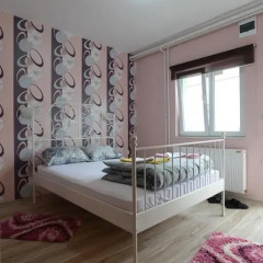 Hostel Zlatna Greda Нови Сад сейф в номере