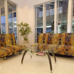 Отель Charoenchit House развлечения