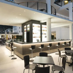 Estrel Hotel Berlin гостиничный бар