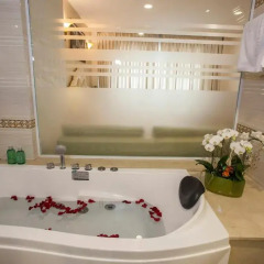 Golden Star Hotel - 60 Le Thanh Ton 2* Люкс с различными типами кроватей фото 7