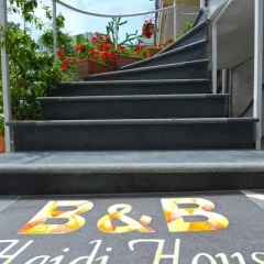 Отель Haidi House Bed and Breakfast Аджерола парковка