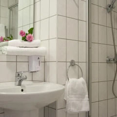 astral Inn Hotel Leipzig ванная фото 2