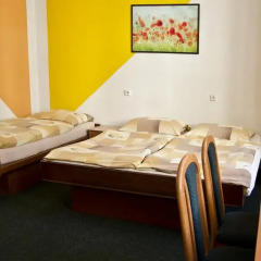AZ-Hostel Стандартный номер с различными типами кроватей
