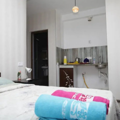 Отель Mia Guest House Tbilisi Апартаменты с двуспальной кроватью фото 17